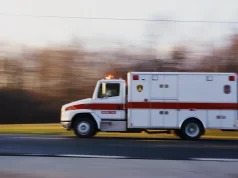 Inde: Un homme décédé, ressuscité grâce à un gros nid-de-poule