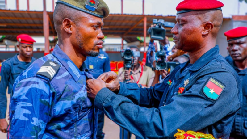 Burkina Faso : Bravoure républicaine et renaissance du patriotisme, quand l’engagement des forces de défense épouse la vision du capitaine Ibrahim Traoré