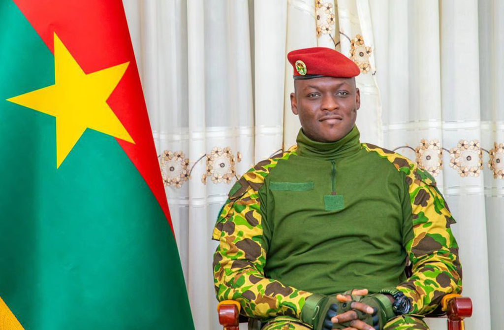 Burkina Faso : Le capitaine Ibrahim Traoré, la ténacité présidentielle face aux menaces et tensions