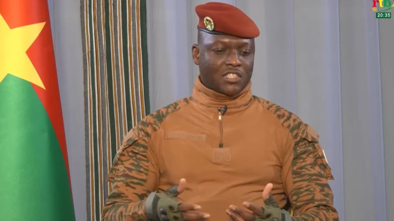 Burkina Faso : Le Capitaine Ibrahim Traoré et l’État-stratège en marche vers l’indépendance réelle