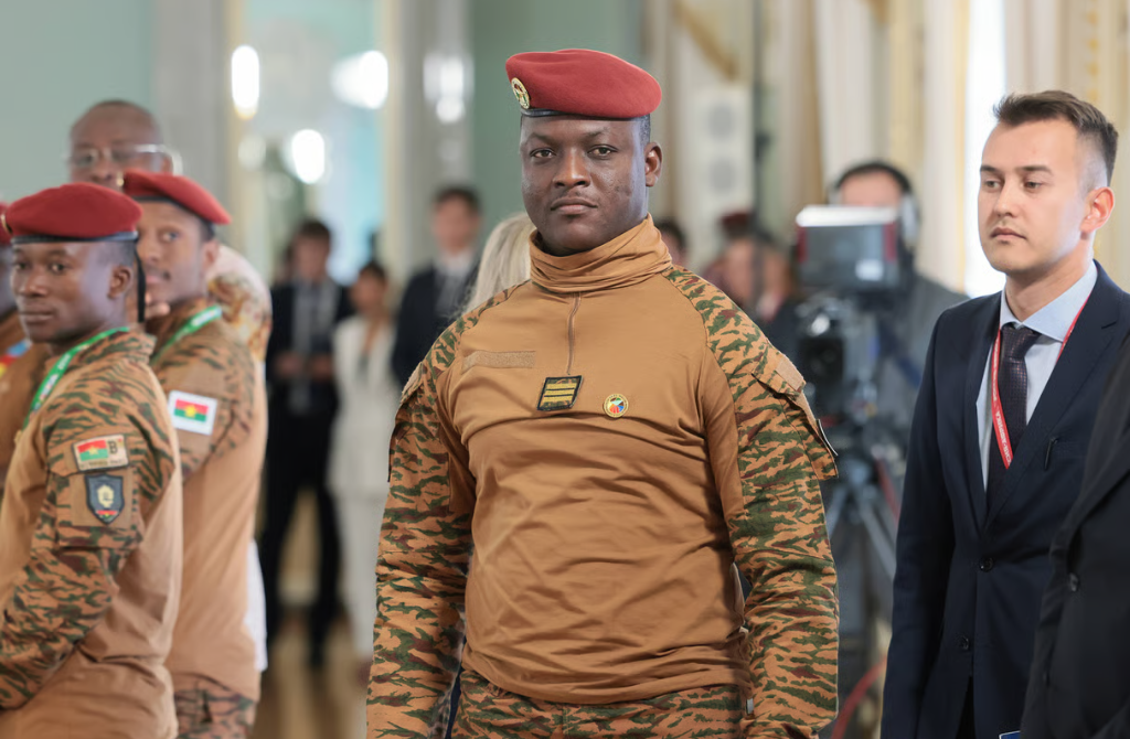 Burkina Faso : Le Politique IB Traoré, le cauchemar des valets et des nostalgiques de l’empire