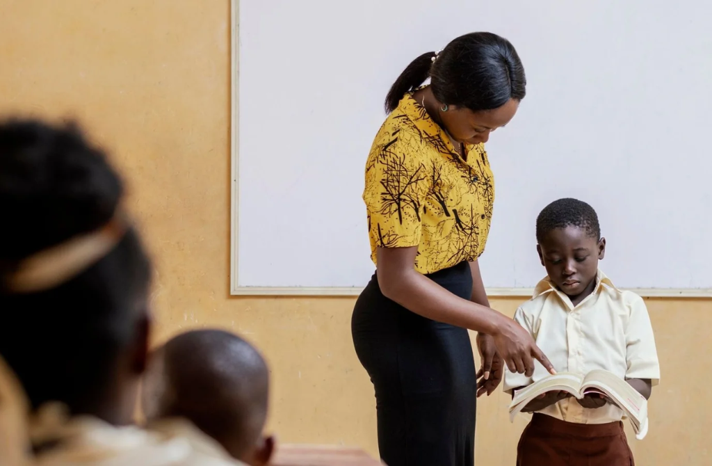 Burkina Faso : La méritocratie au cœur de la refondation pédagogique