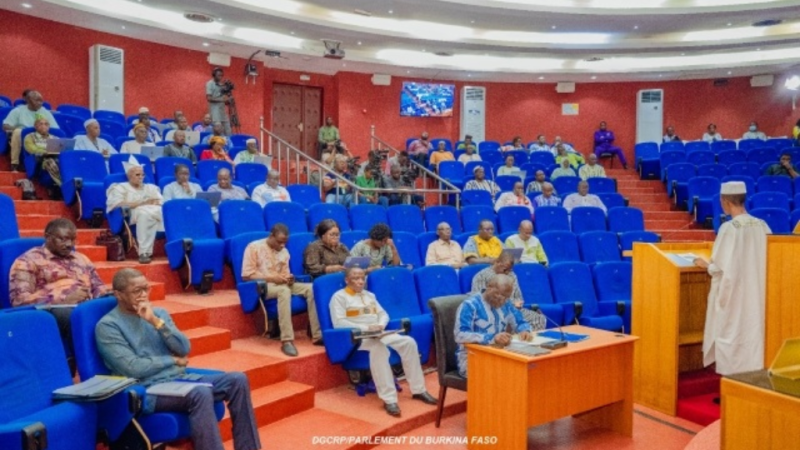 AES : Le Parlement burkinabè ratifie quatre protocoles stratégiques pour sceller l&rsquo;unité confédérale