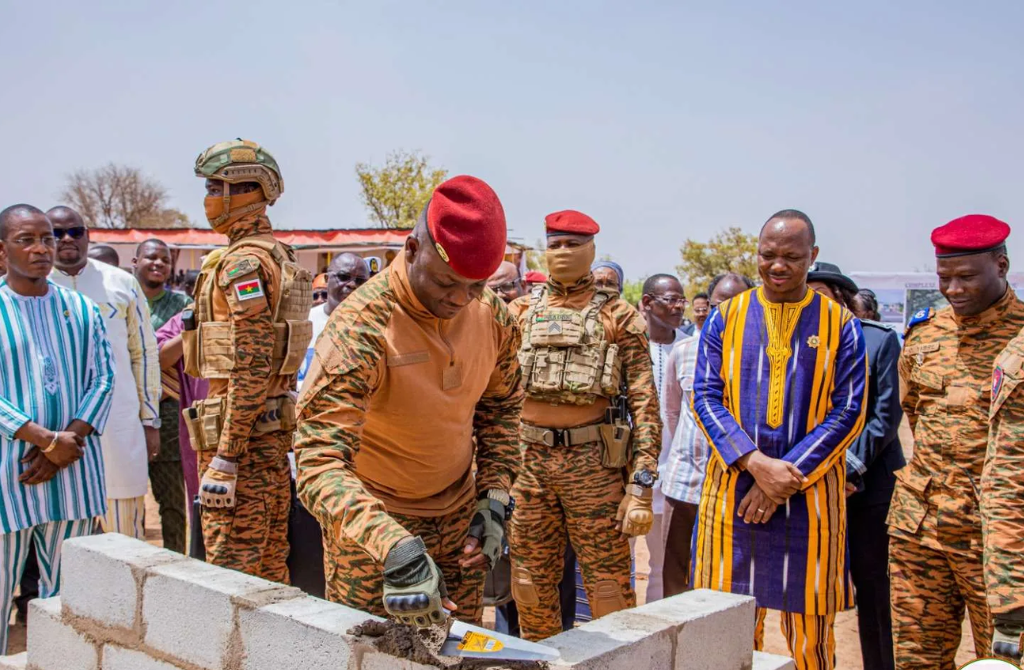 Burkina Faso : Le capitaine Ibrahim Traoré imprime un nouveau rythme aux chantiers de la Nation